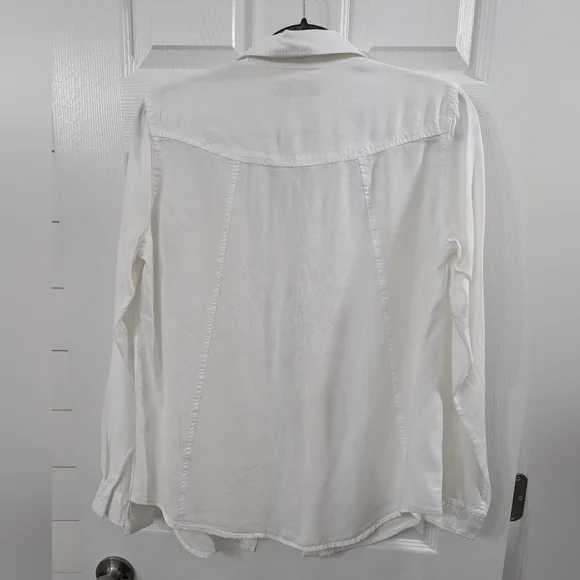 NWOT long sleeve button down M - Picture 4 of 4